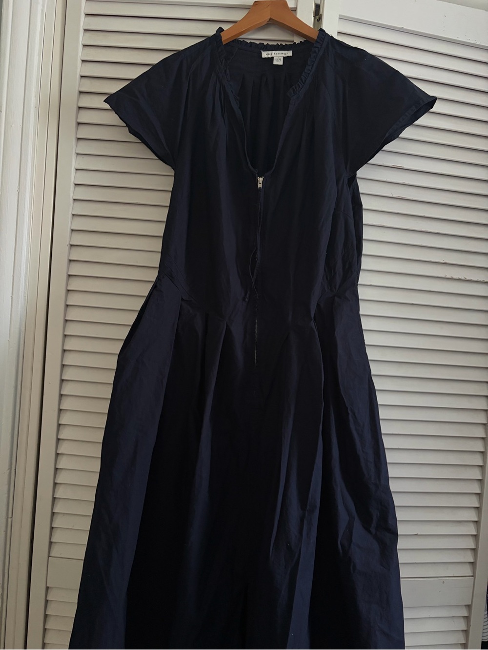 Free Assembly Women’s Navy Midi Dress - Lightweight Zip Front